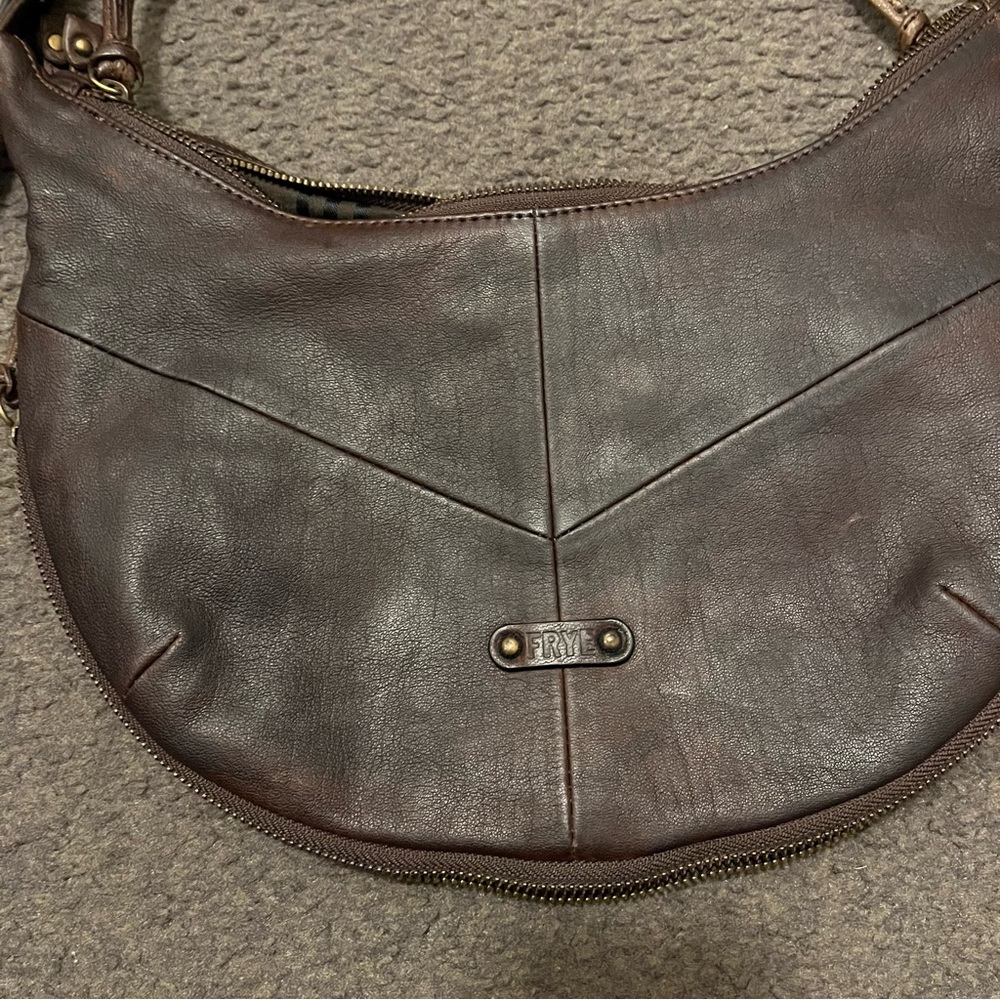 Frye Belle Bohemian Leather Crescent Crossbody Bag - Picture 8 of 10